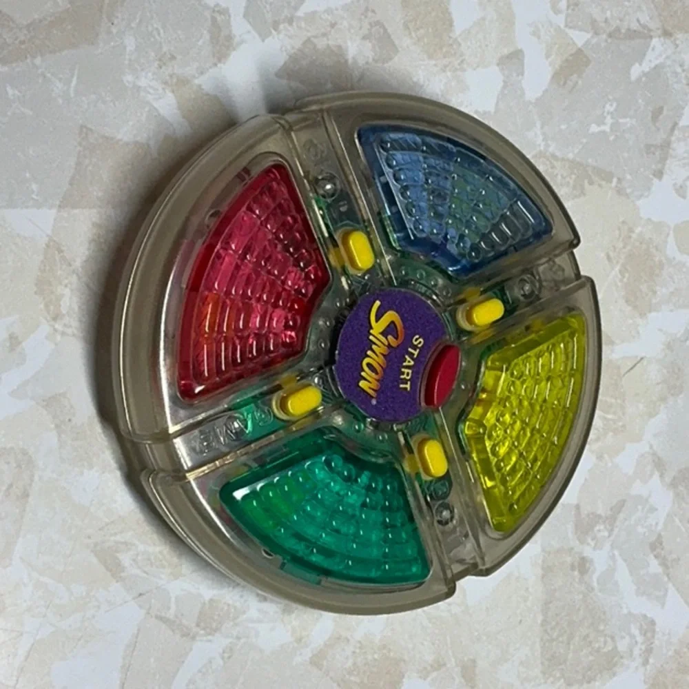 Vintage Hasbro Electronic Memory Game - Multicolor